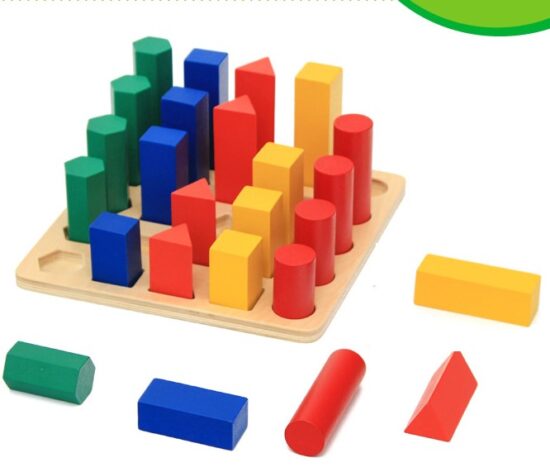 Sortare forme geometrice Montesori din lemn Curcubeu