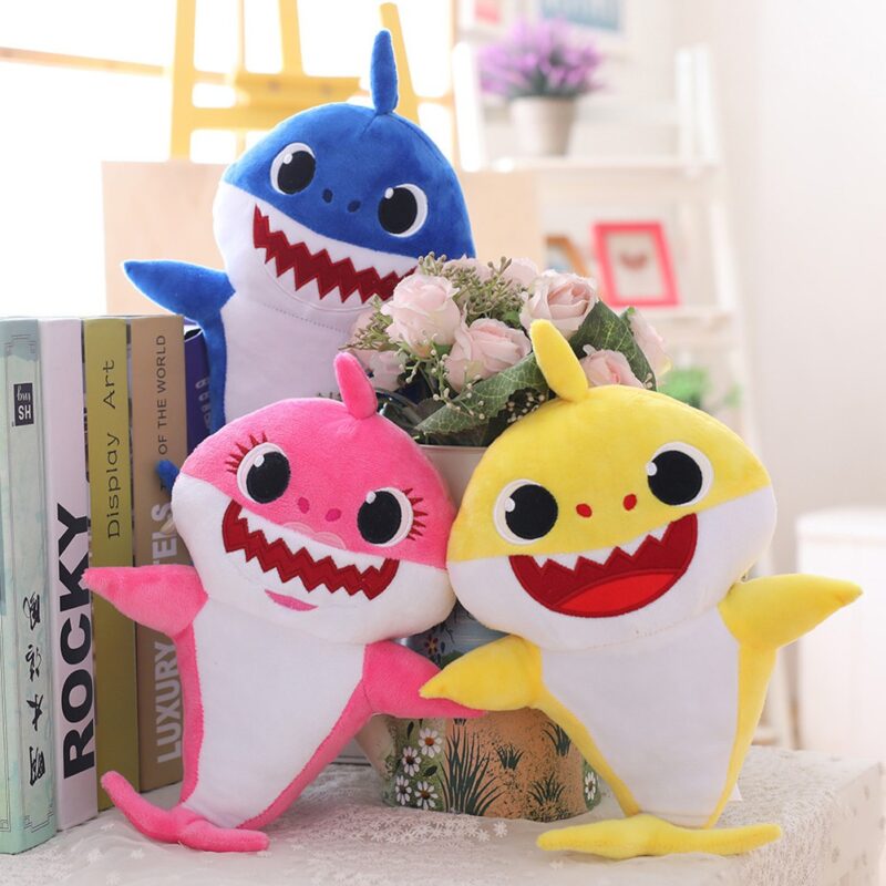 Baby Shark Set 3 plusuri Rechinii colorati