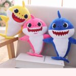 Baby Shark Set 3 plusuri Rechinii colorati