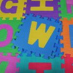 Covor puzzle mare cifre litere animale forme 30 piese