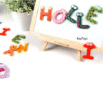 Set-Cifre-si-litere-din-lemn-magnetice-Ochi4