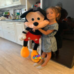 Minnie-si-Mickey-Mouse-plus-Mare-Disney1