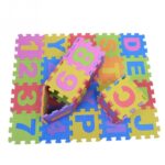 Covoras-puzzle-litere-si-cifre-15x15cm-spuma-36pcs.jpeg