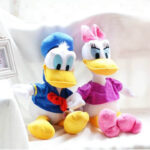 Set-Donald-si-Daisy-Duck-din-plus.jpg