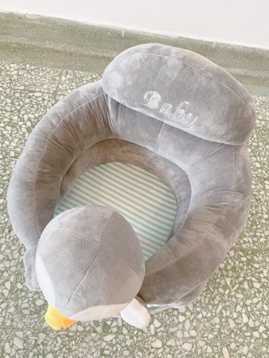 Fotoliu din plus Pinguin Scaun cu spatar si orificii pentru picioare