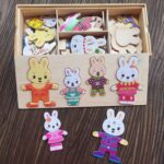 Set puzzle din lemn Imbraca Familia cei 4 Iepurasi