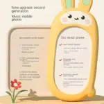 Telefonul dispune de o husa din silicon gros, detasabila.