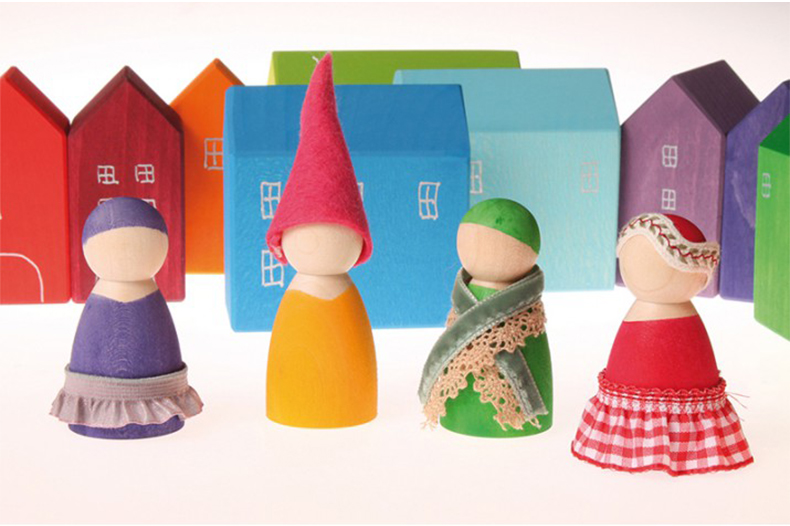 Papusi-curcubeu-lemn-figurine-jucarii-Montessori-Peg-Doll.jpg