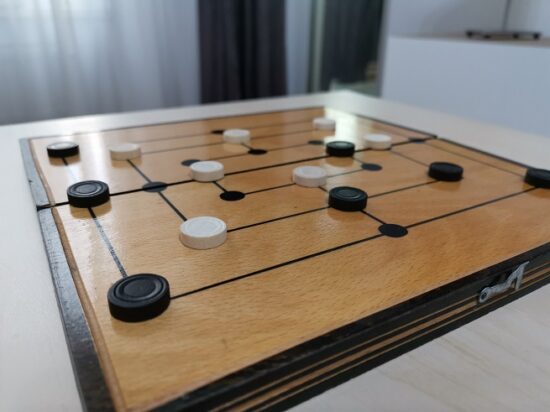 Joc strategic 2 in 1 Table si Tintar lemn Moara