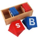 Litere latine Montessori cu majuscule si minuscule lemn