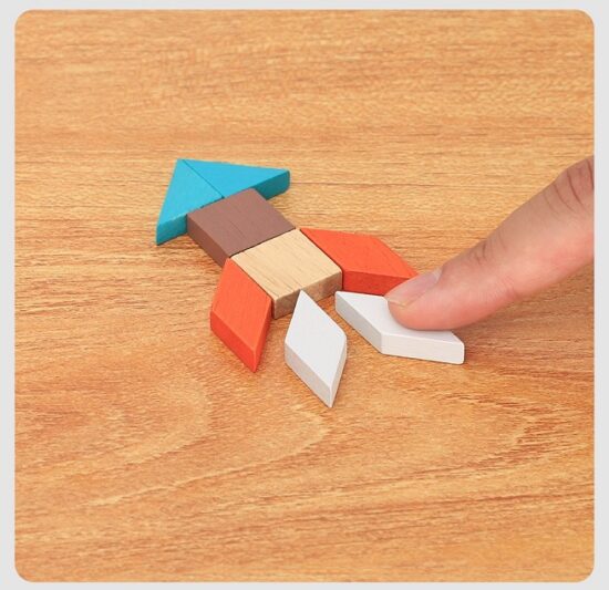 Mini jocuri de constructie creative din lemn pentru calatorii