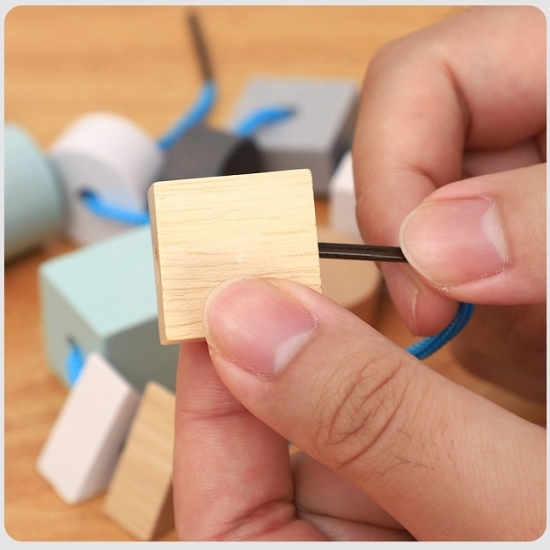 Mini jocuri de constructie creative din lemn pentru calatorii