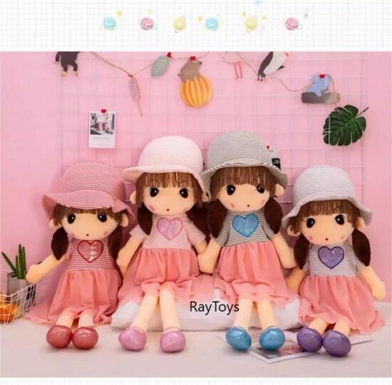 Papusa Kawaii din plus imbracata si cu palarie