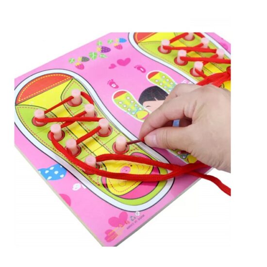 Puzzle Montessori Papucii cu sireturi "Invatam sa legam snurul"