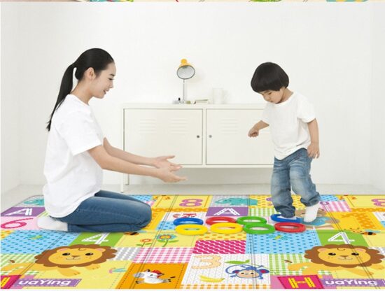 Covor pliabil de joaca cu 2 fete 180*100 cm pentru bebe