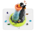 Jucarie Montessori Hranim corbul in picioare pe stanca