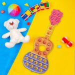 Jucarie Chitara cu note muzicale Pop It antistres silicon