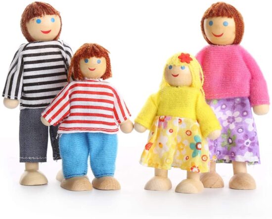 Set 6 papusi imbracate din lemn Familia Piese de Mobilier