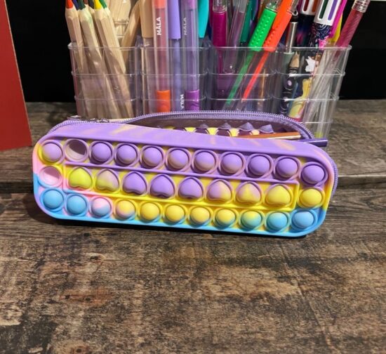 Penar colorat cu fermoar Jucarie Pop It din silicon antistres