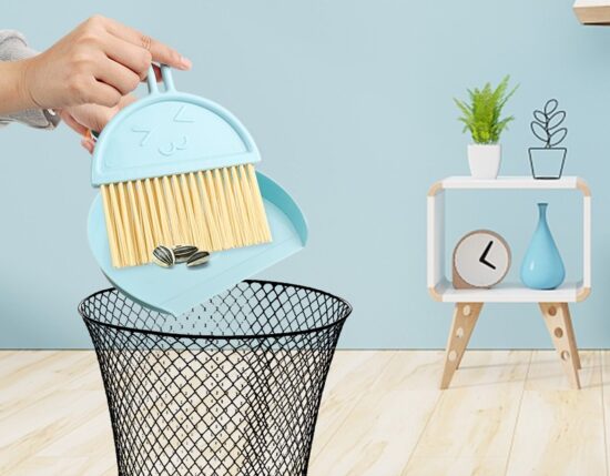 Set de curatenie cu stativ din lemn Set instrumente Cleaning