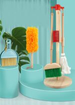 Set de curatenie cu stativ din lemn Set instrumente Cleaning