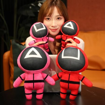 Jucarie plus 22cm Personaje Jocul Calamarului Squid Game