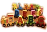 Jucarie educativa Trenulet magnetic lemn Alfabetul cu animale