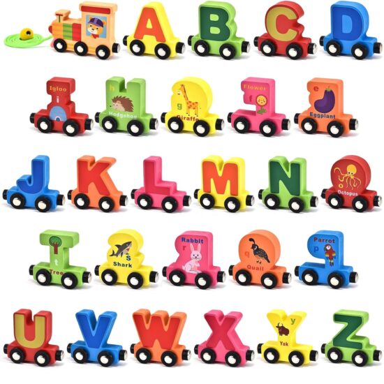 Jucarie educativa Trenulet magnetic lemn Alfabetul in engleza