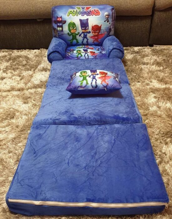 Set Eroii in Pijama Fotoliu extensibil copii si Perna plus