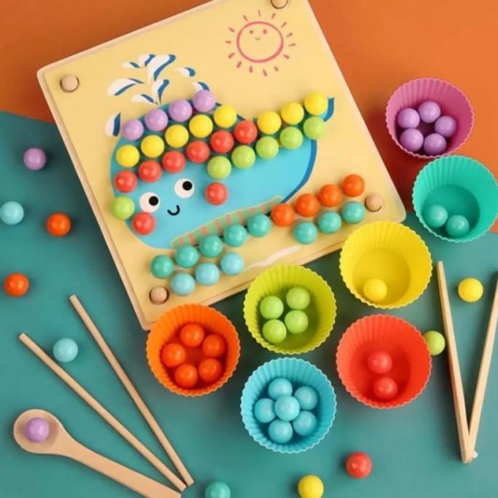 Joc Montessori Sortare bile Indemanare Asociere culori