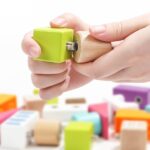 Jucarii cuburi Oraselul cu masini lemn Puzzle traseu Topbright