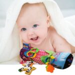 Perna burtica bebe moale Cilindru cu zornaitori si animalute