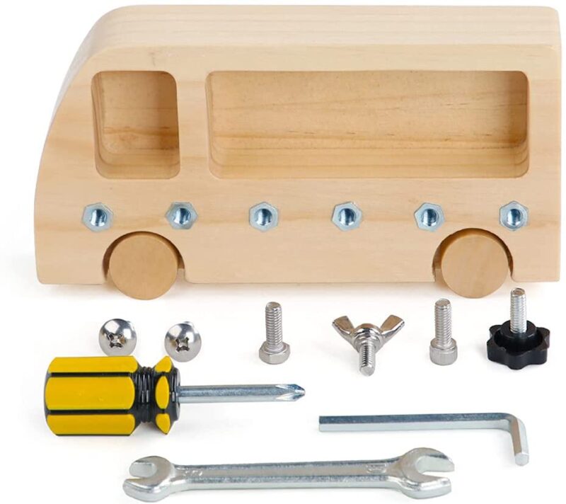 Autobuzul Montessori Activitati de indemanare si educative