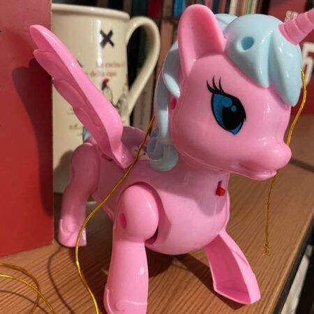 Jucarie interactiva Ponei mergator si muzical