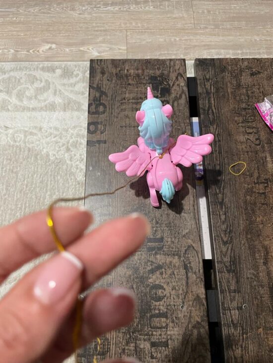 Jucarie interactiva Ponei mergator si muzical1