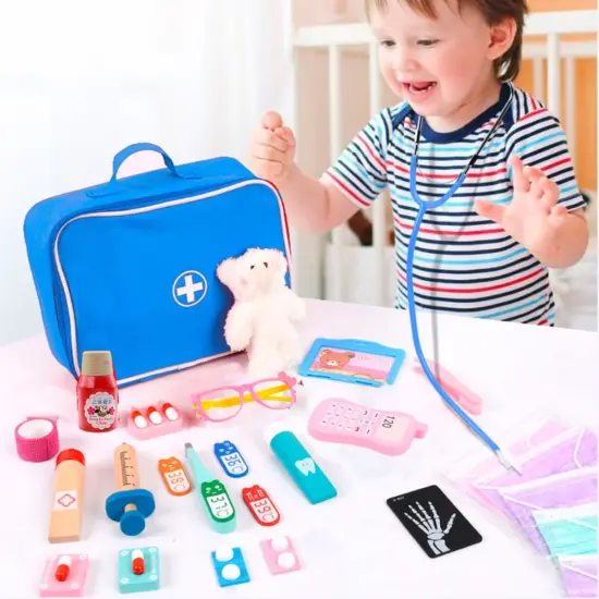 Trusa doctor cu accesorii Jucarie plus