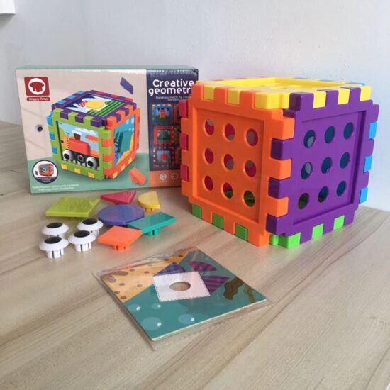 Cub creativ cu forme geometrice Puzzle butoni