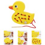 Joc de snuruit Ratusca din lemn cu siret si orificii