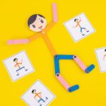 papusa-cu-articulatii-flexibile-joc-educativ-montessori