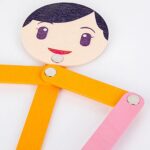 papusa-cu-articulatii-flexibile-joc-educativ-montessori