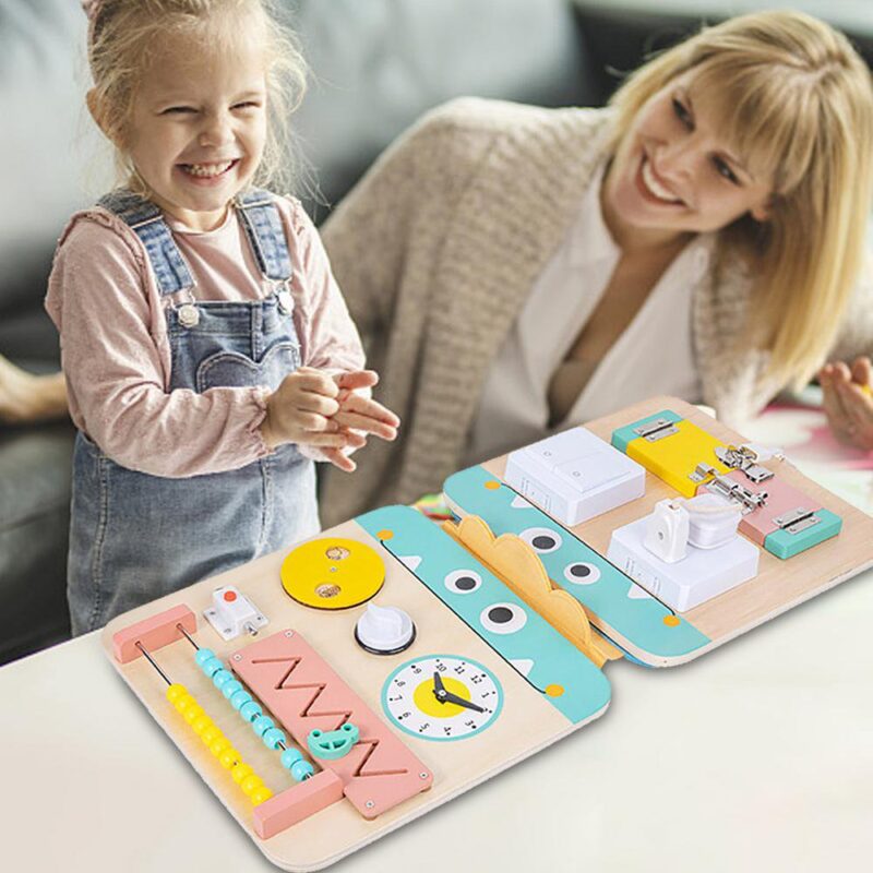 Tabla pliabila Montessori Jucarie senzoriala Busy Board