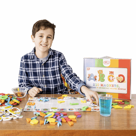 Carte magnetica educativa Litere Cifre Tangram 210 pc