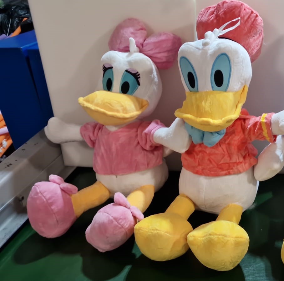 Jucarie plus Daisy Duck 60 cm Mascota Disney