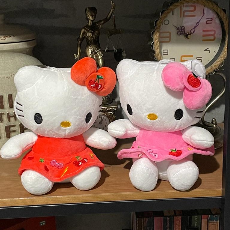 Jucarie plus Hello Kitty Pisicuta cu Rochita-fundita 20cm