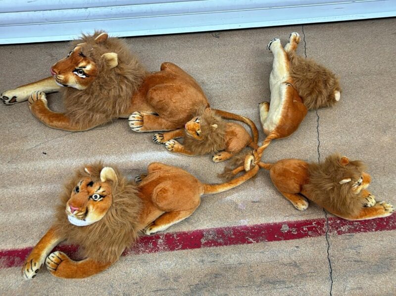 Jucarie plus Leul din padure Animal salbatic 30-120 cm