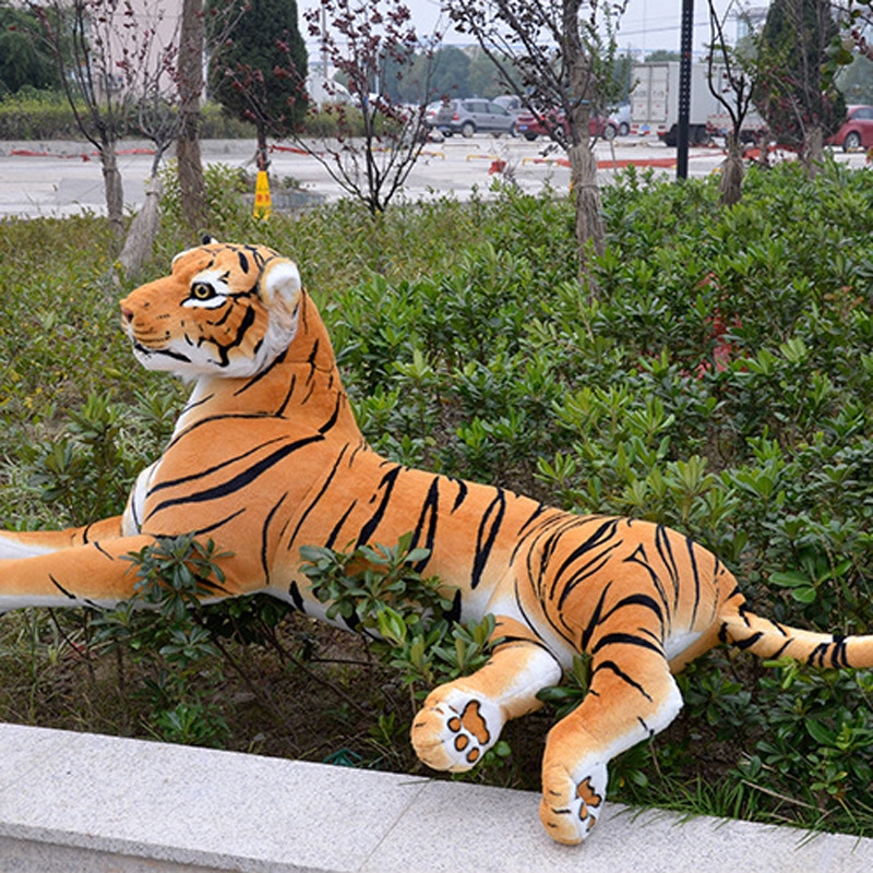 Jucarie plus Tigrul din padure Animal salbatic 150 cm