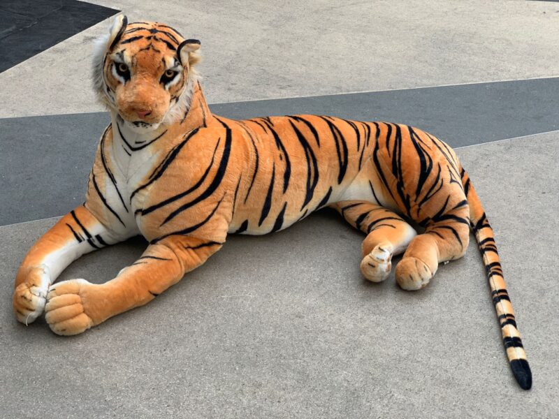 Jucarie plus Tigrul din padure Animal salbatic 150 cm