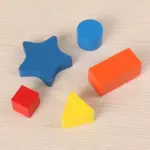 Piramida educativa din 5 cuburi Dimensiuni succesive