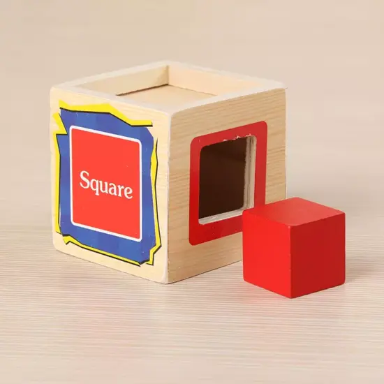 Piramida educativa din 5 cuburi Dimensiuni succesive