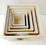 Piramida educativa din 5 cuburi Dimensiuni succesive